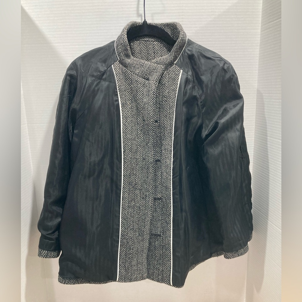 Banana Republic 
S black/ cream - Picture 9 of 10